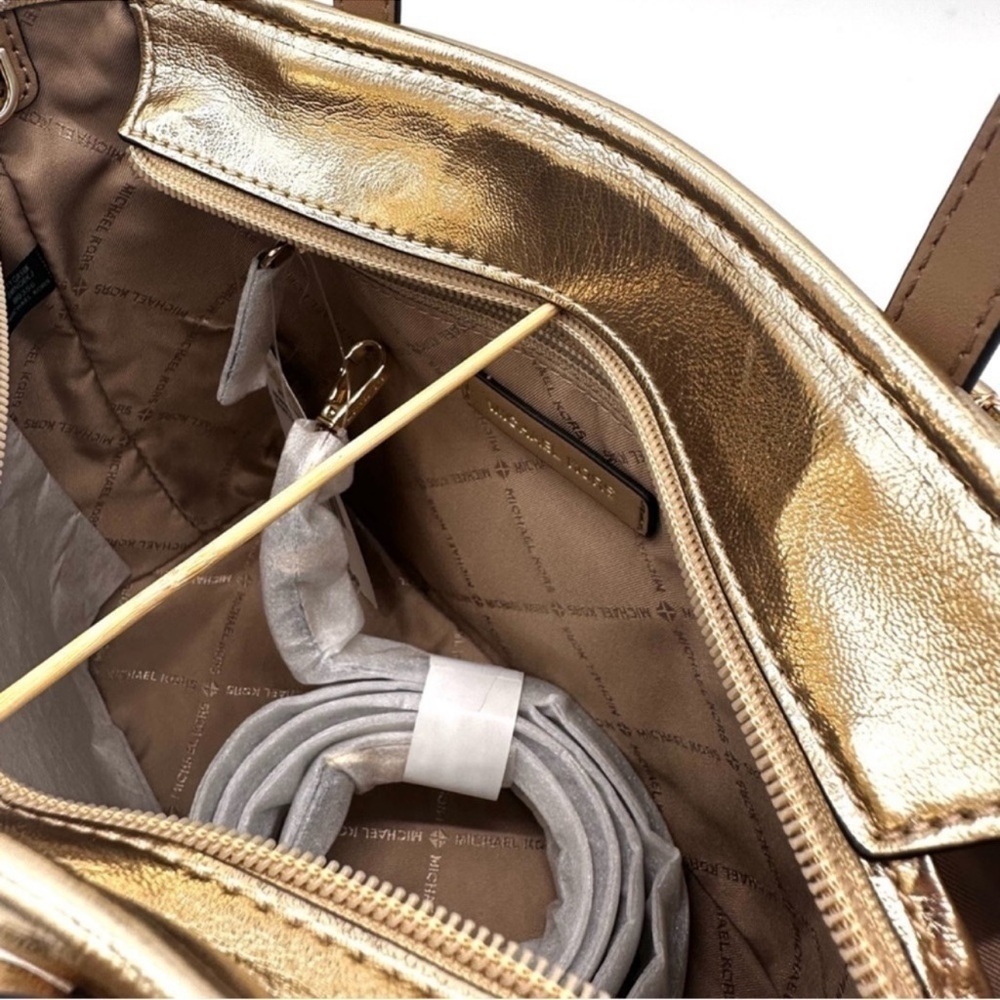 Michael Kors Jet Set Travel XS TZ Tote Bag Gold - Picture 10 of 12